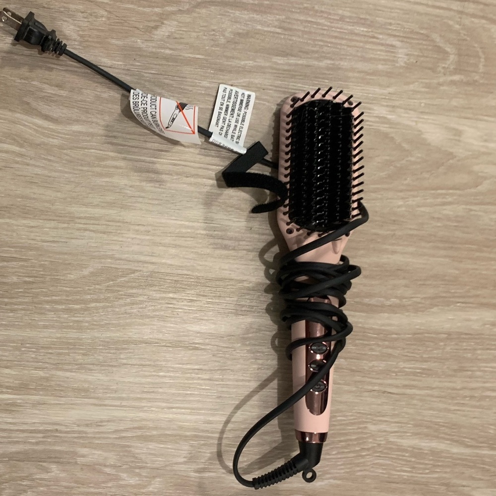 L’ANGE hair straightening brush